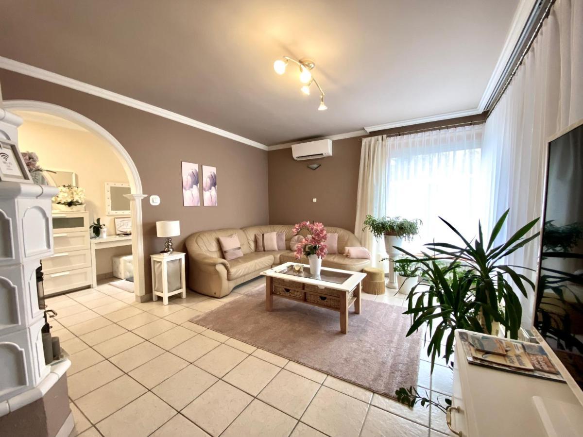 Do-Ti Apartmanház Balatonlelle Exterior foto