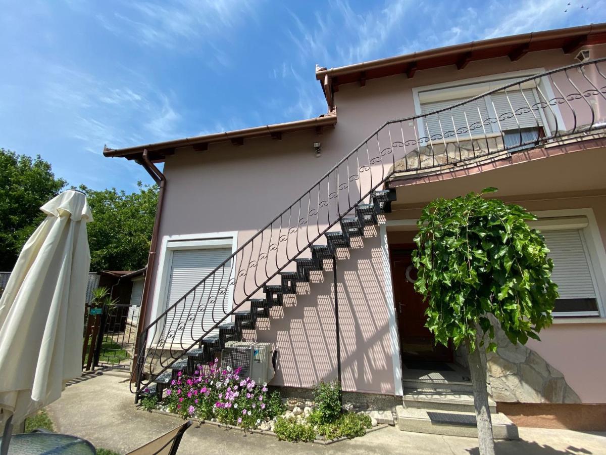 Do-Ti Apartmanház Balatonlelle Exterior foto
