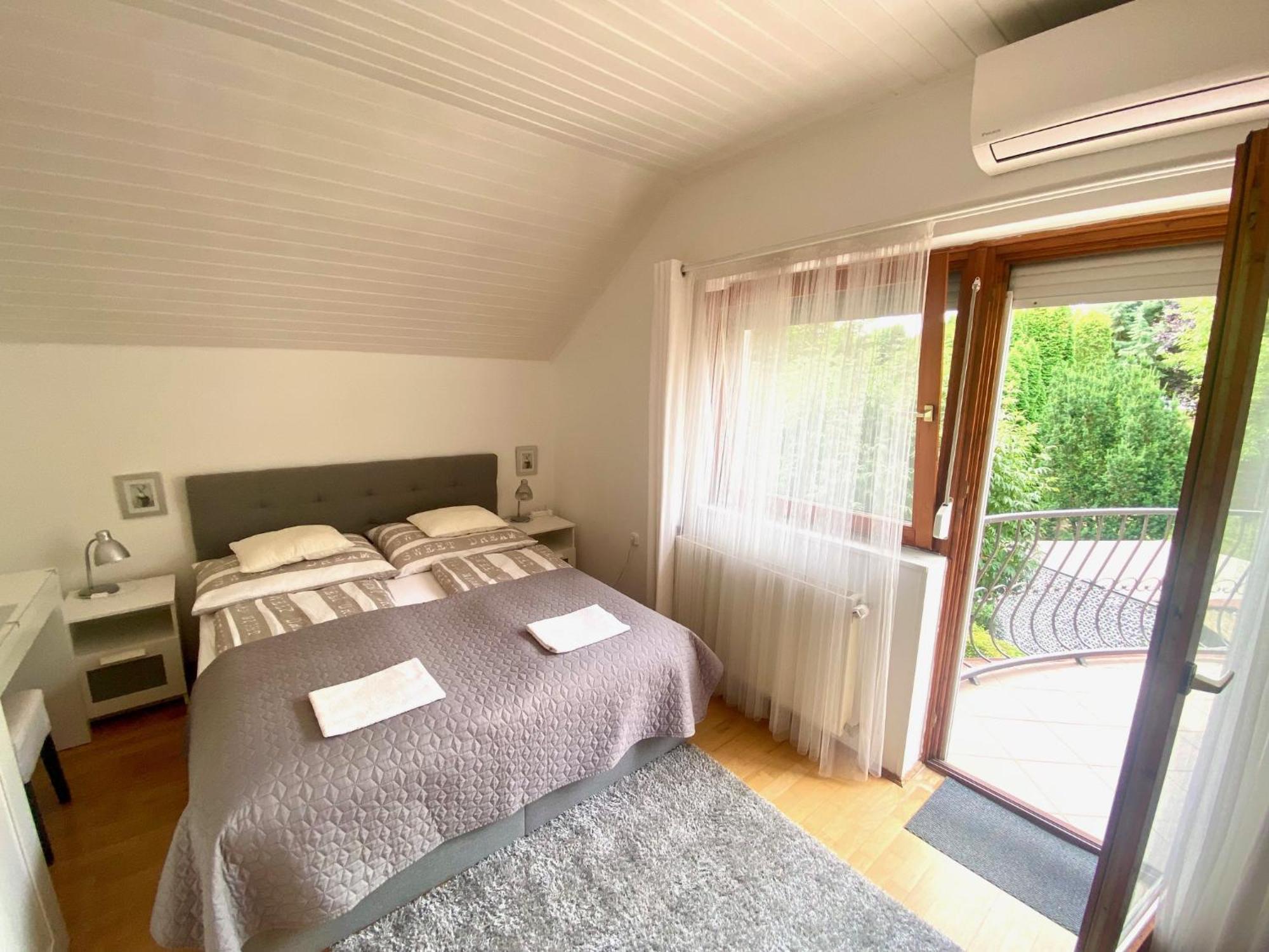 Do-Ti Apartmanház Balatonlelle Exterior foto