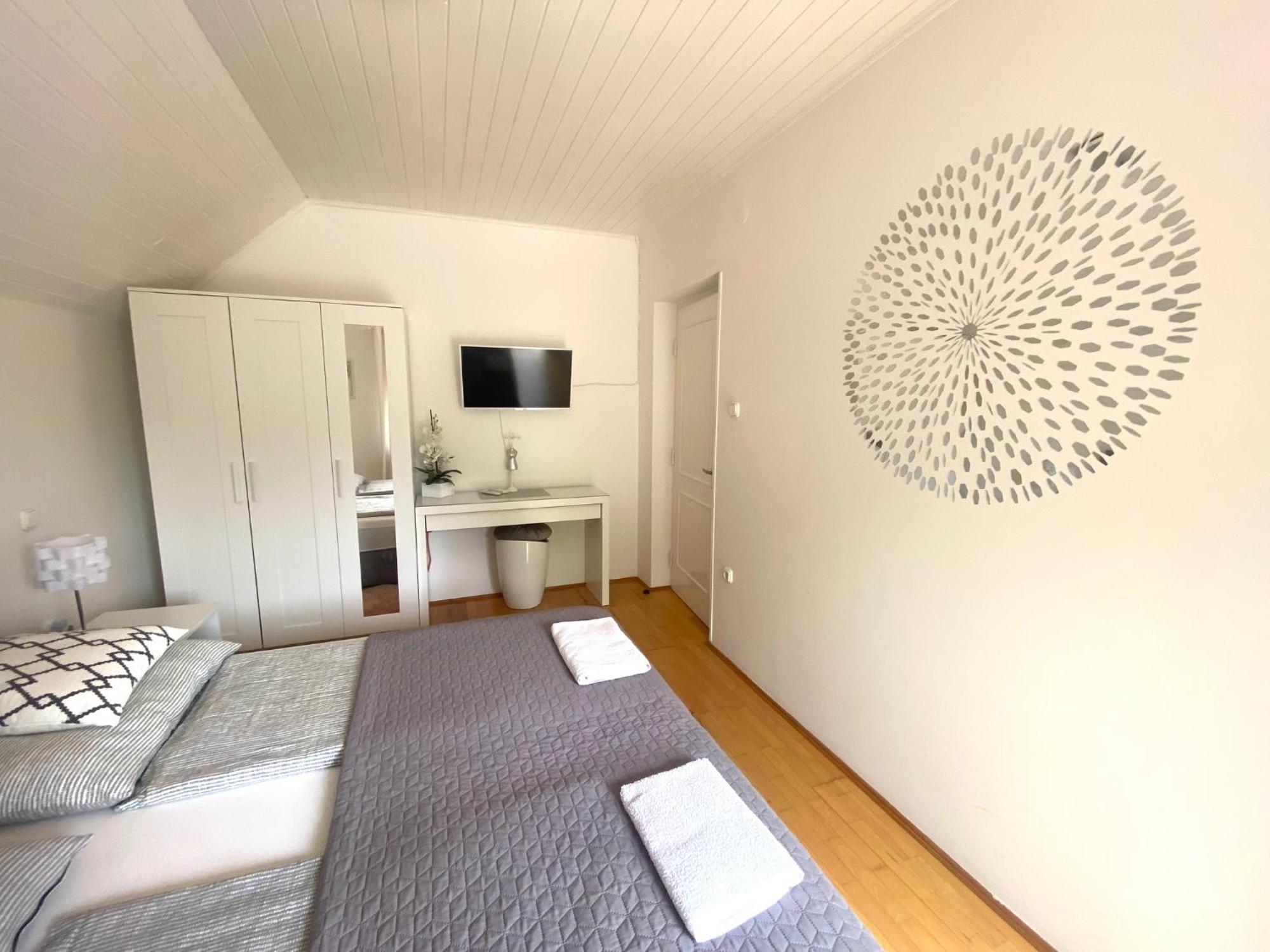 Do-Ti Apartmanház Balatonlelle Exterior foto