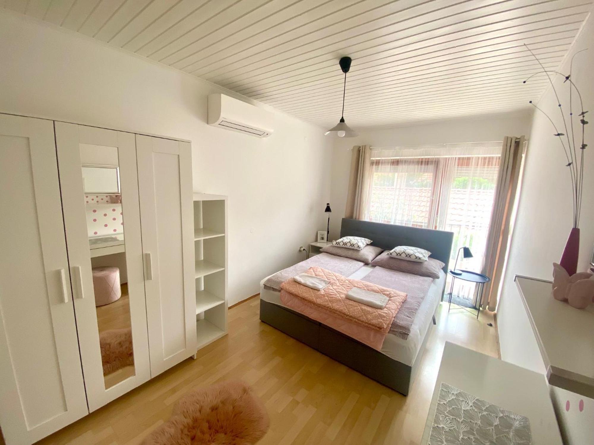 Do-Ti Apartmanház Balatonlelle Exterior foto